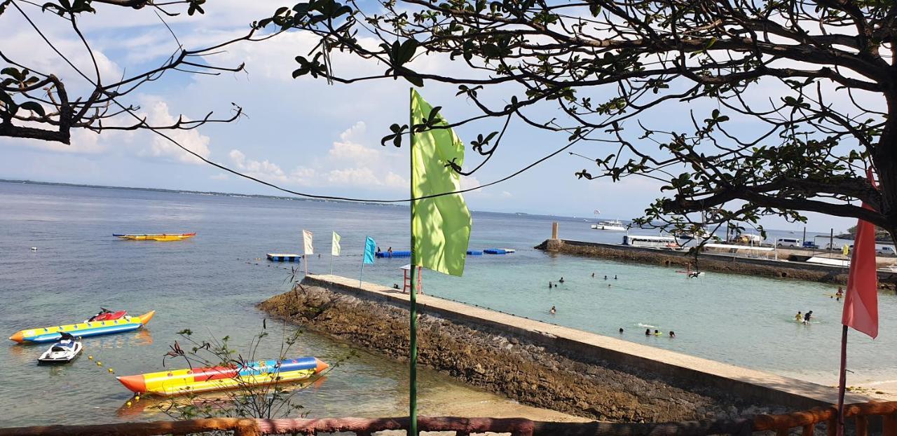 Mactan Newtown Condo With Garden And Ocean View 8Newtown Blvd Мактан Екстер'єр фото